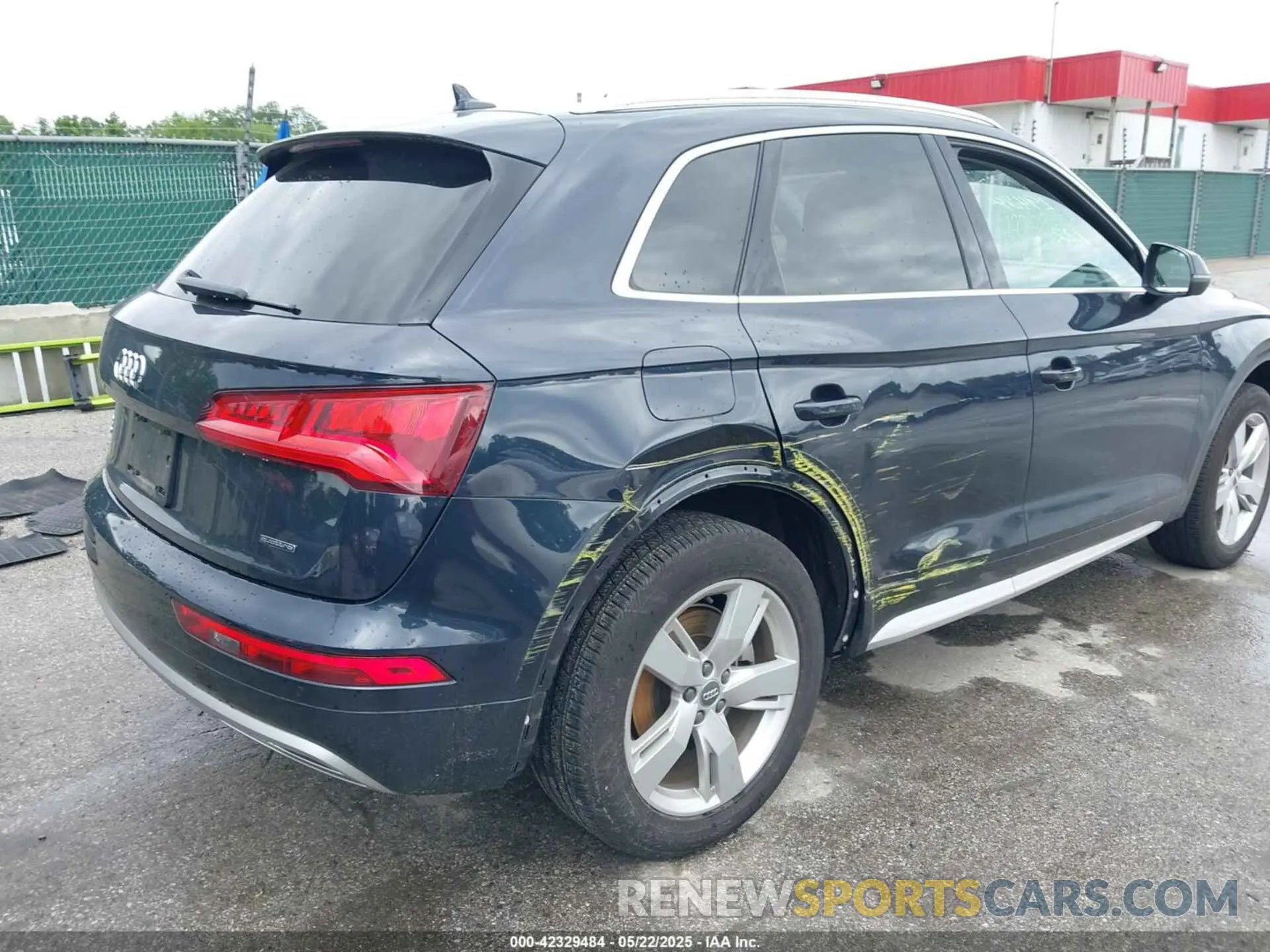 6 fotografías del automóvil dañado WA1BNAFY2K2080576 AUDI Q5 2019