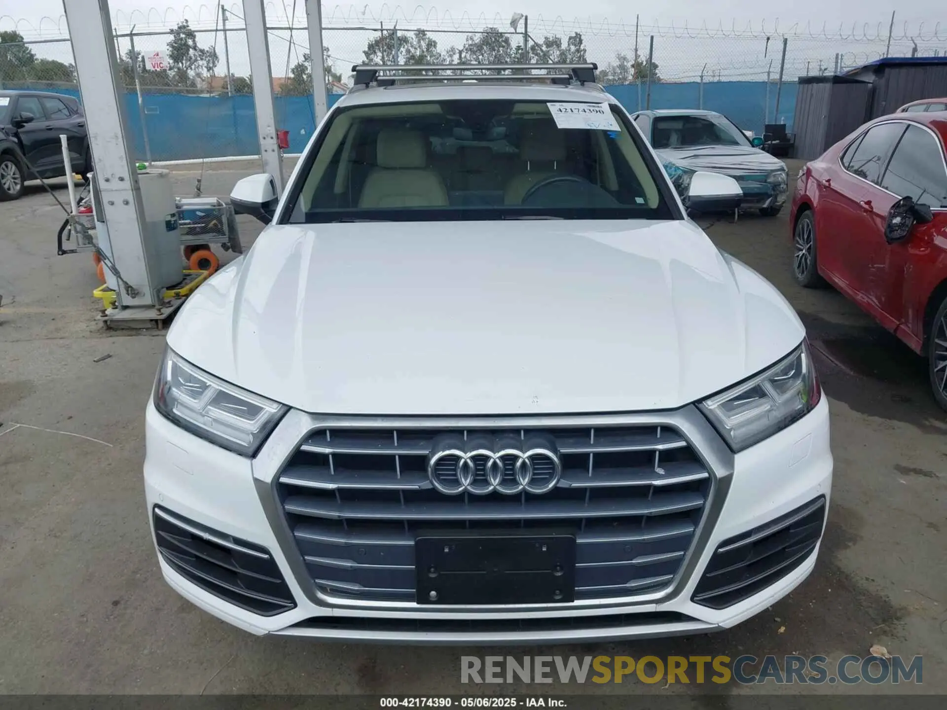 13 fotografías del automóvil dañado WA1BNAFY2K2102852 AUDI Q5 2019