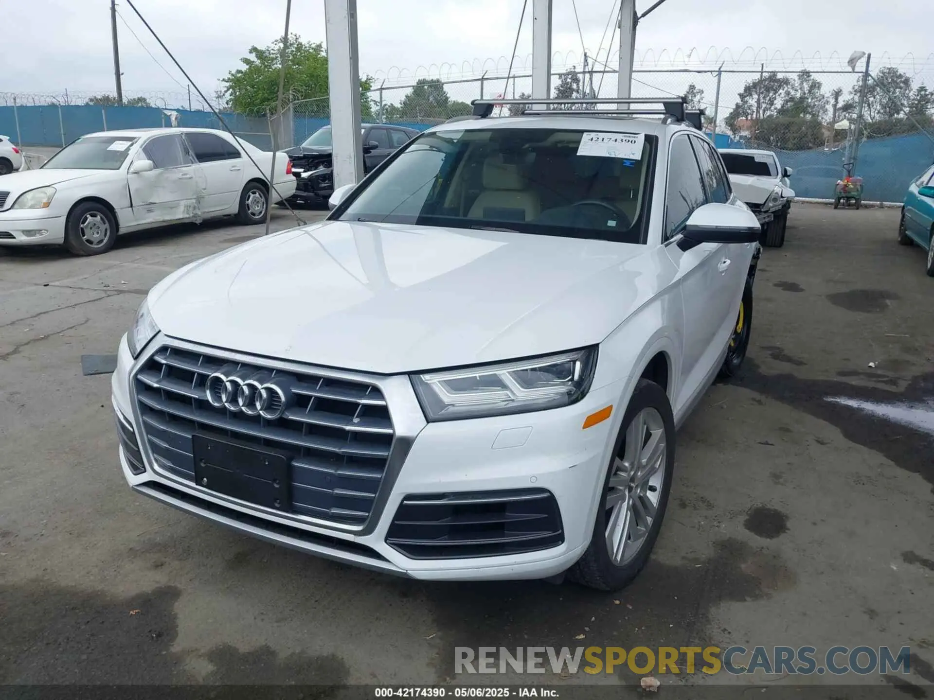 2 fotografías del automóvil dañado WA1BNAFY2K2102852 AUDI Q5 2019