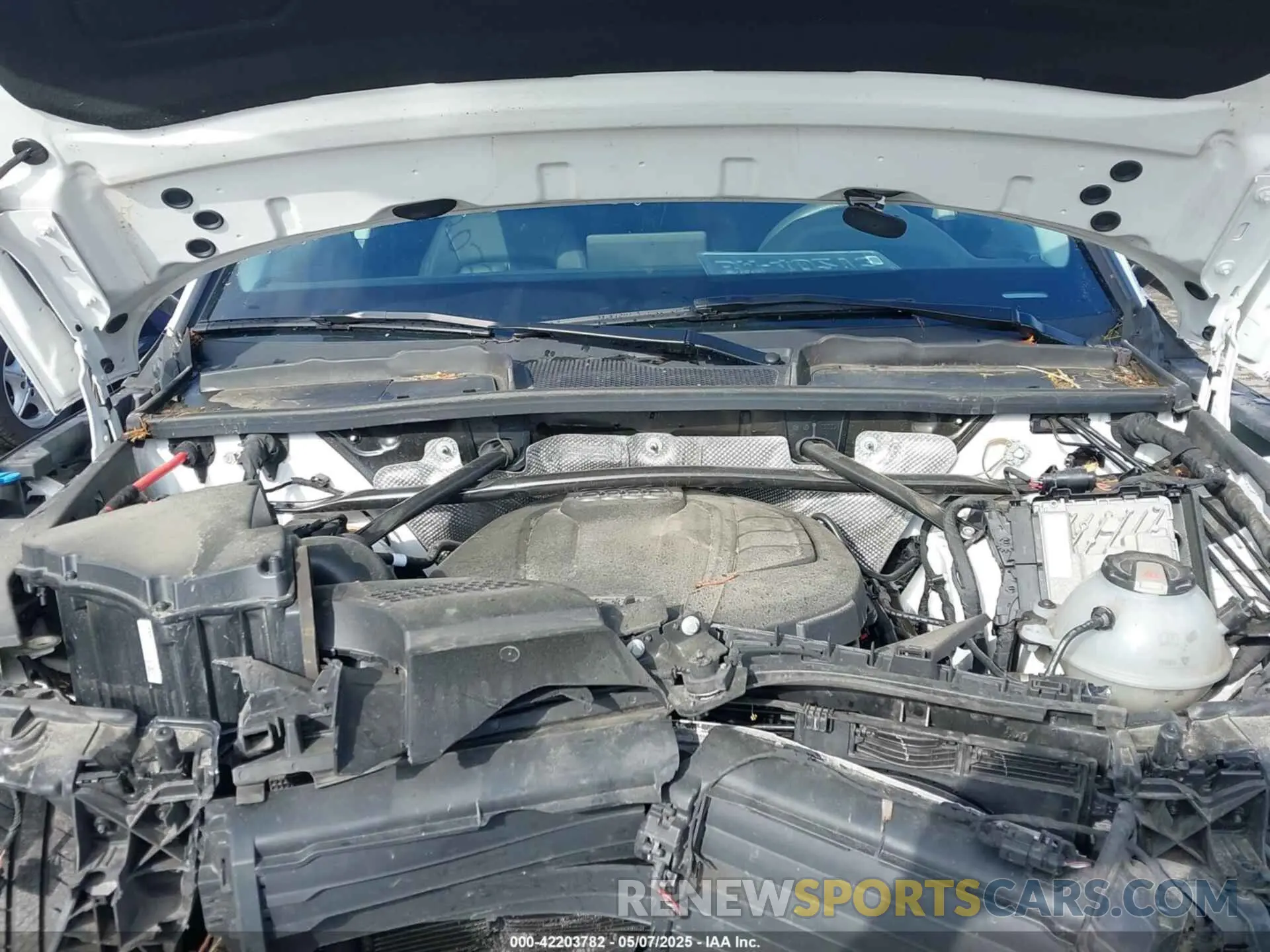 10 fotografías del automóvil dañado WA1BNAFY2K2128903 AUDI Q5 2019