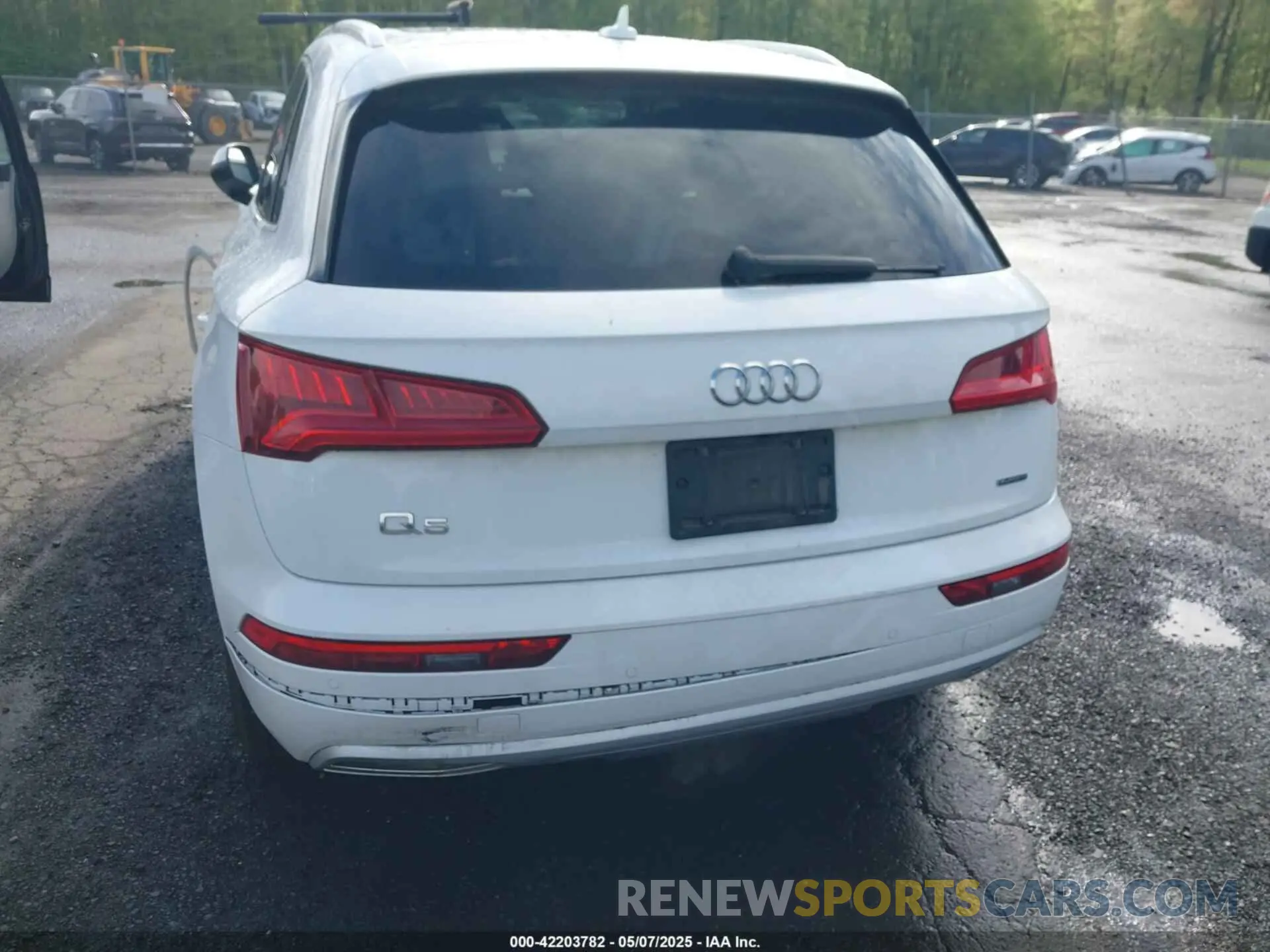 17 fotografías del automóvil dañado WA1BNAFY2K2128903 AUDI Q5 2019