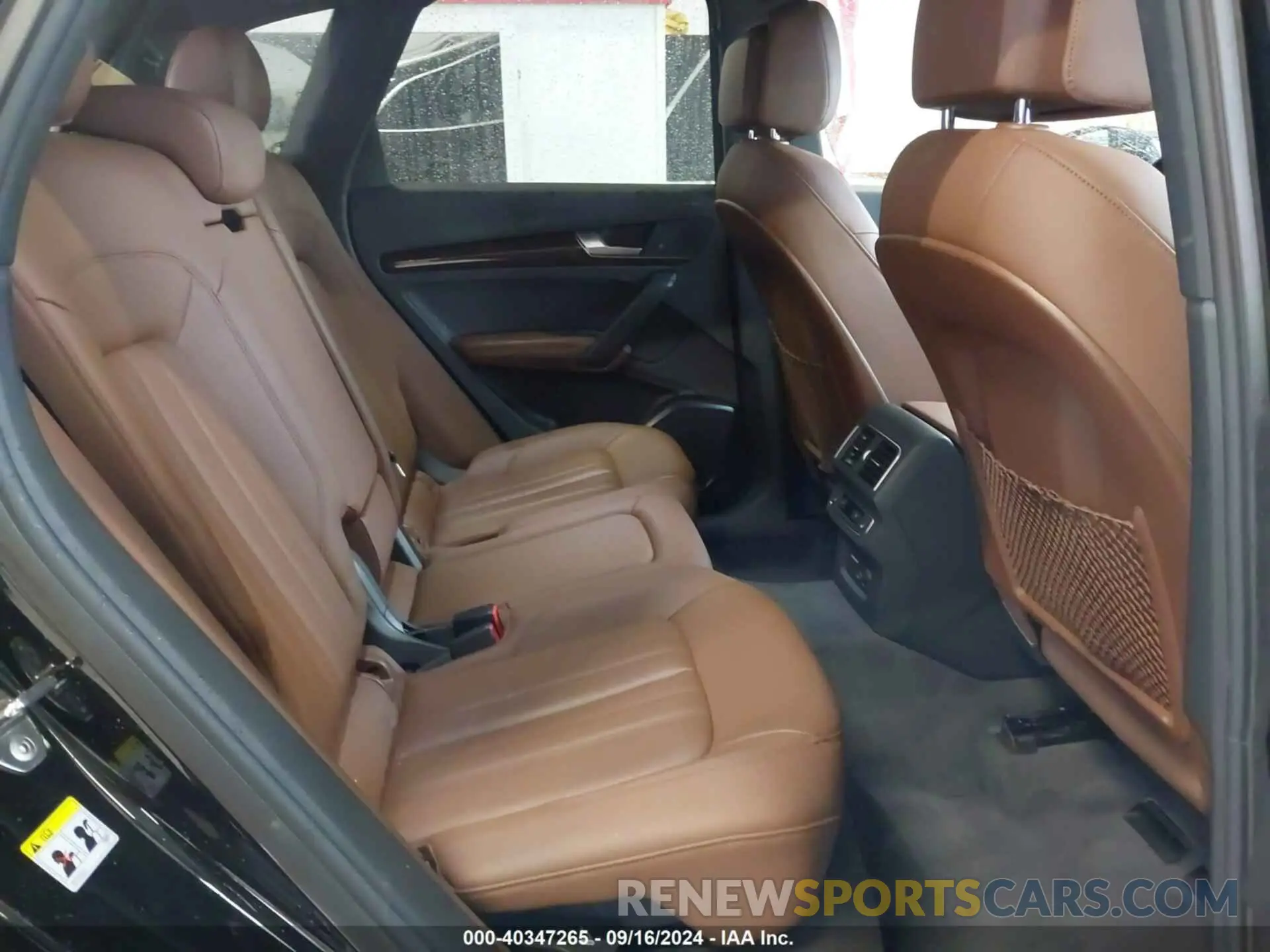 8 fotografías del automóvil dañado WA1BNAFY2K2144759 AUDI Q5 2019