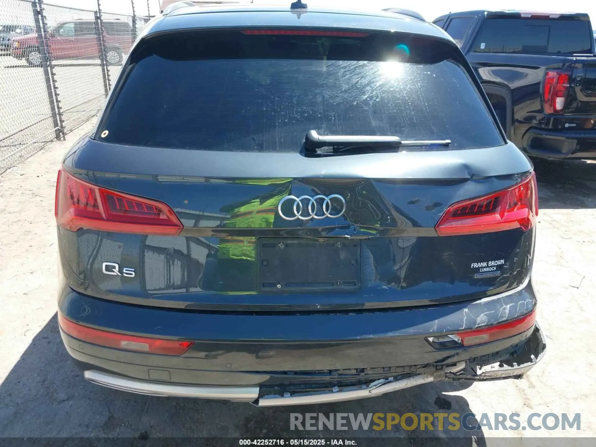 16 fotografías del automóvil dañado WA1BNAFY3K2037963 AUDI Q5 2019