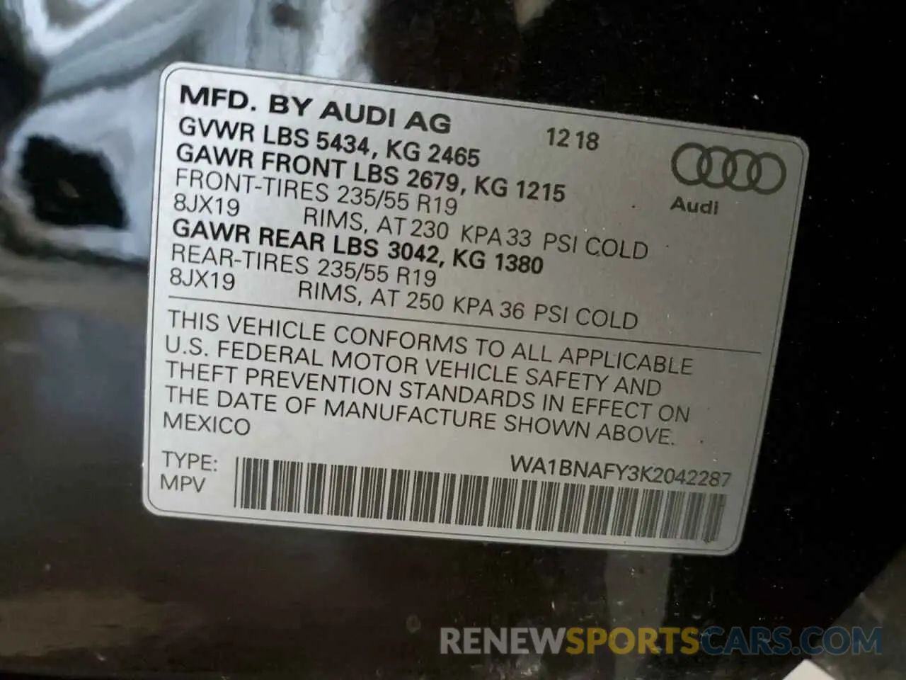 14 fotografías del automóvil dañado WA1BNAFY3K2042287 AUDI Q5 2019