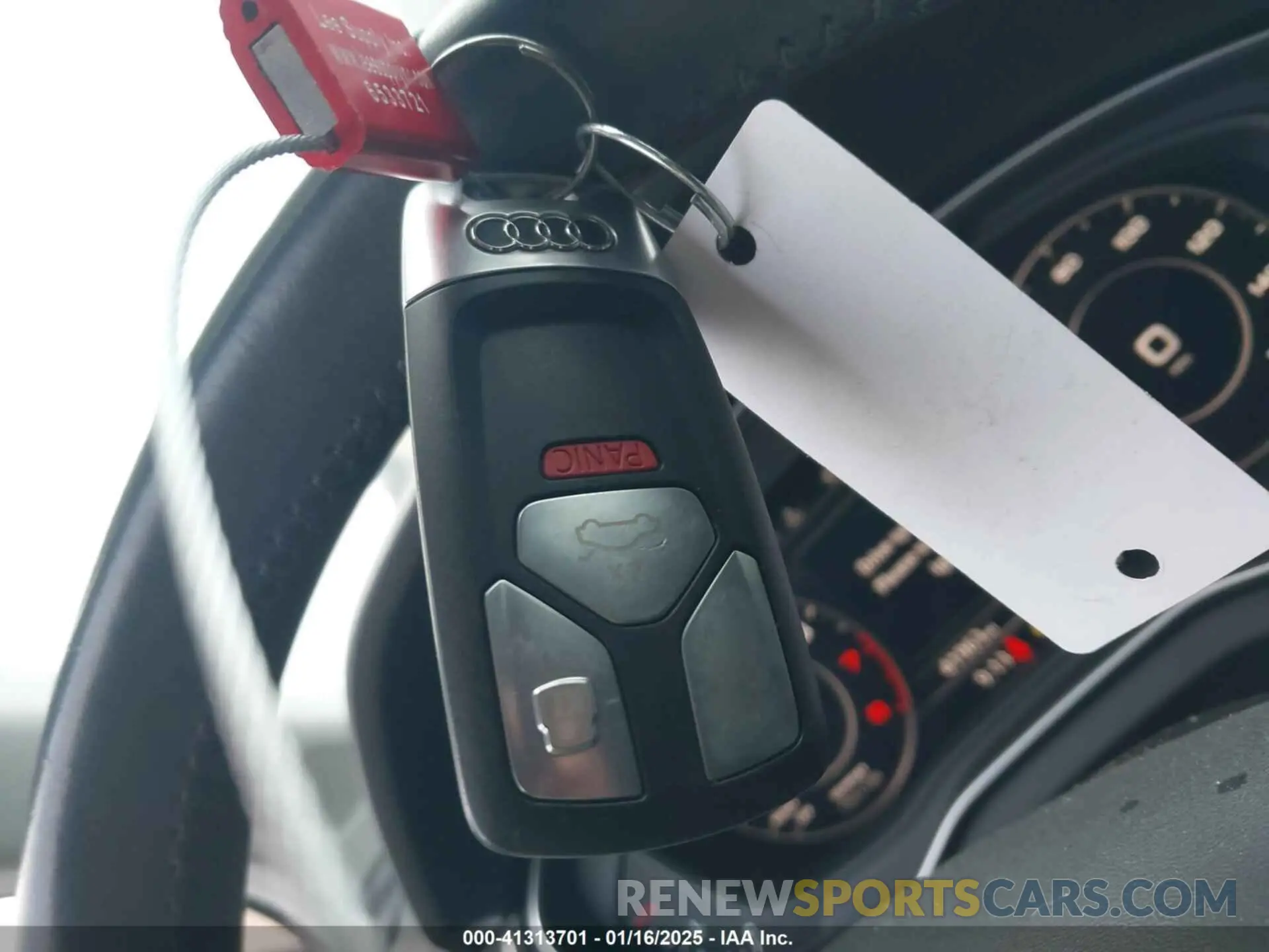 11 fotografías del automóvil dañado WA1BNAFY3K2051278 AUDI Q5 2019