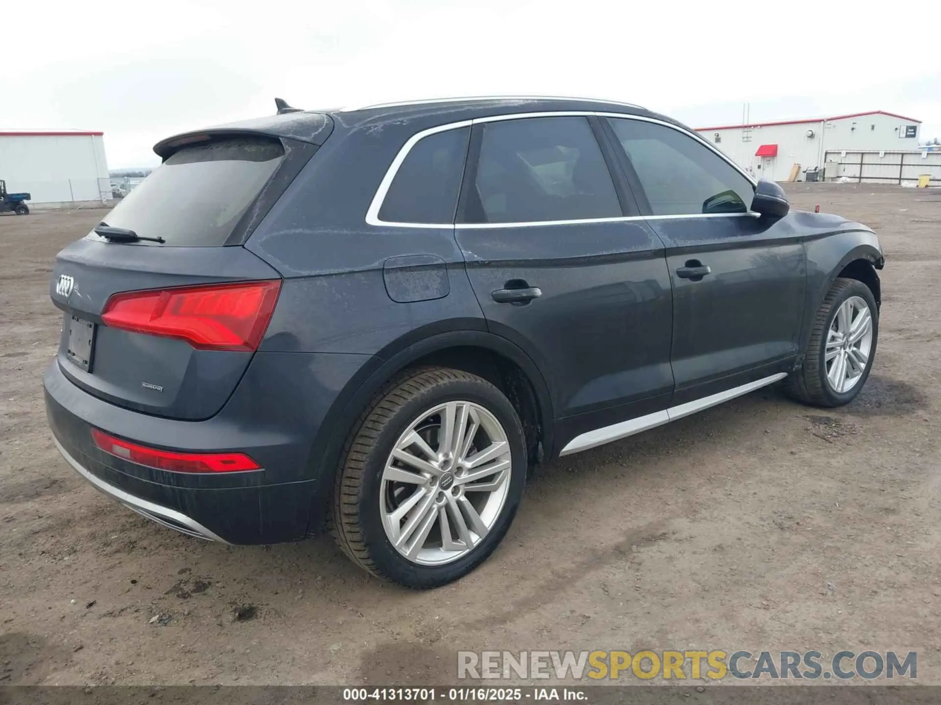 4 fotografías del automóvil dañado WA1BNAFY3K2051278 AUDI Q5 2019