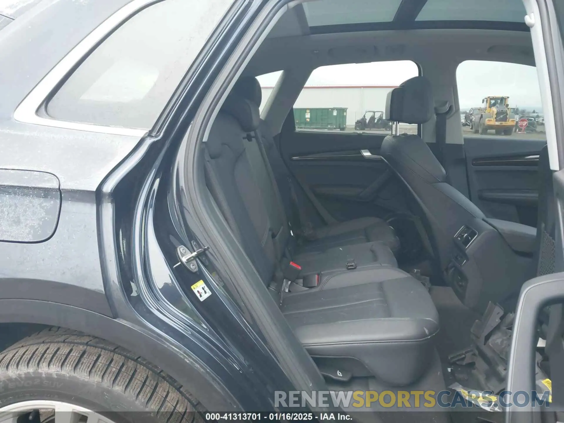 8 fotografías del automóvil dañado WA1BNAFY3K2051278 AUDI Q5 2019