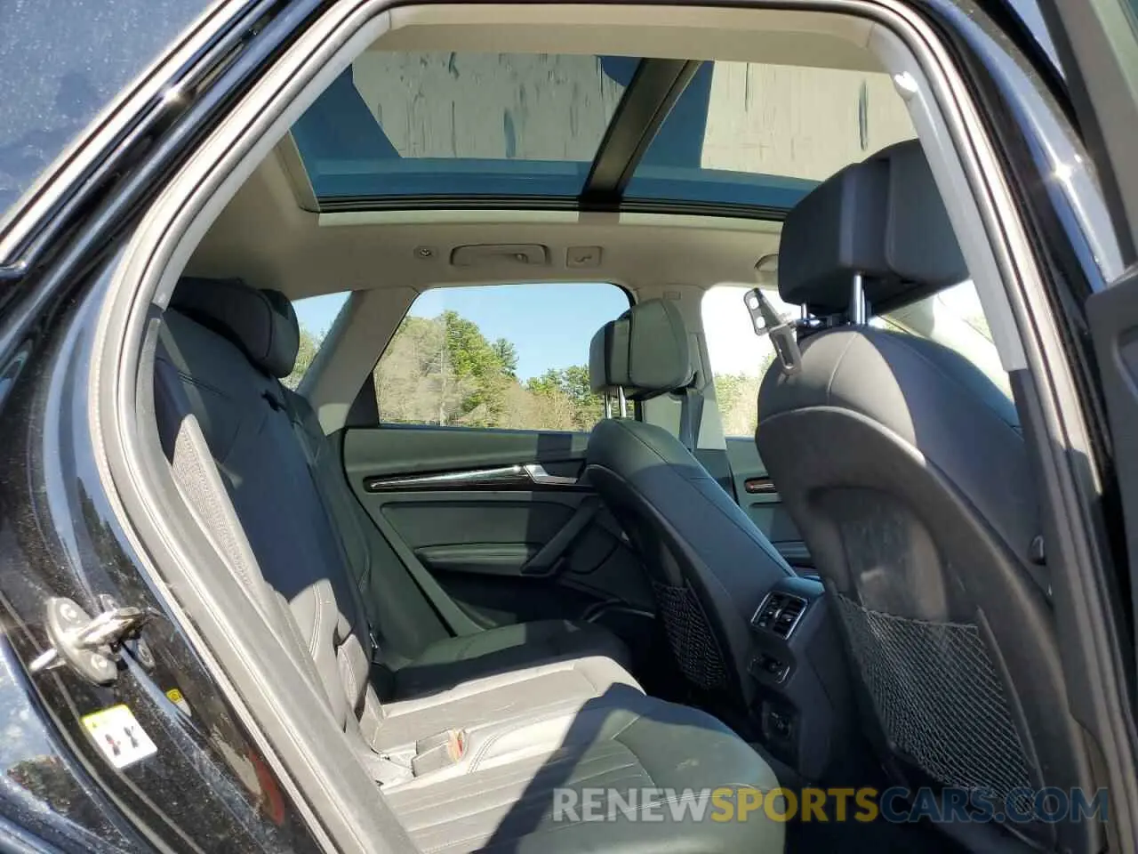 11 fotografías del automóvil dañado WA1BNAFY3K2065603 AUDI Q5 2019
