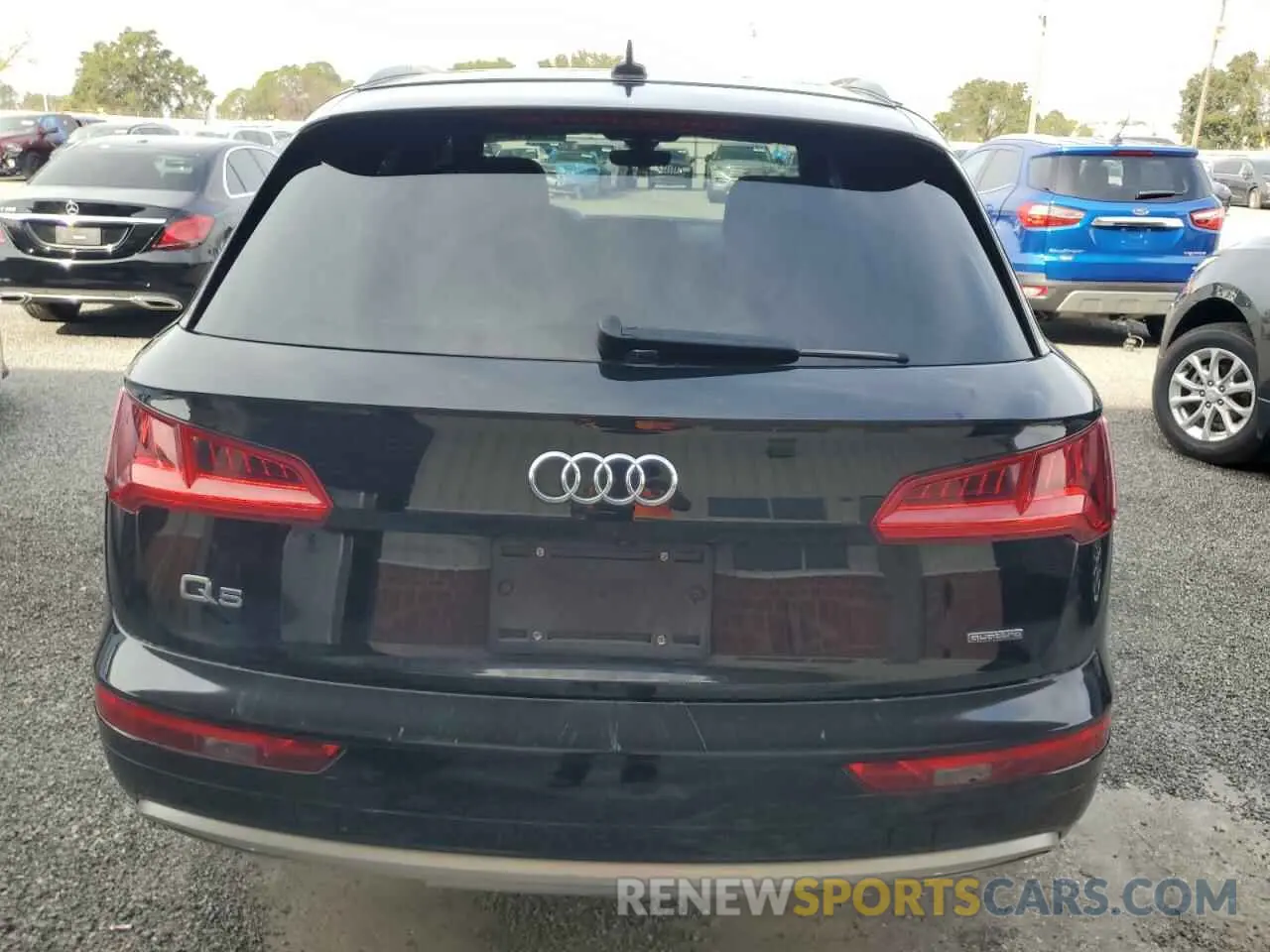 6 fotografías del automóvil dañado WA1BNAFY3K2076956 AUDI Q5 2019