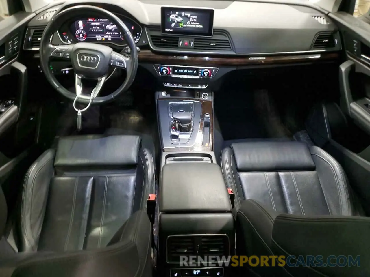 8 fotografías del automóvil dañado WA1BNAFY3K2112628 AUDI Q5 2019