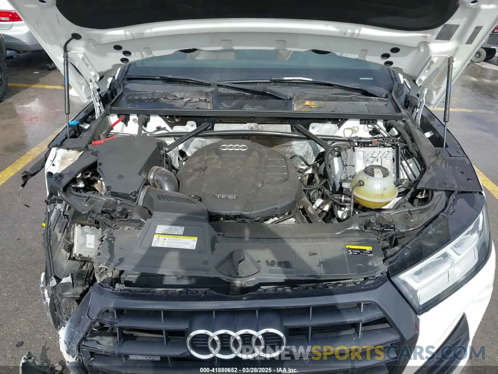 10 fotografías del automóvil dañado WA1BNAFY3K2113987 AUDI Q5 2019