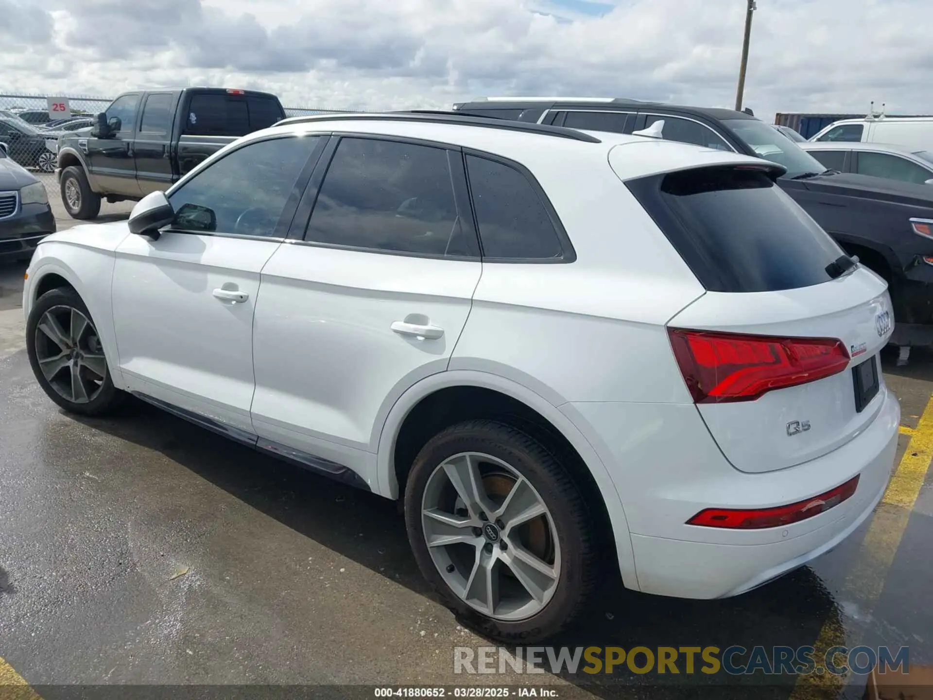 3 fotografías del automóvil dañado WA1BNAFY3K2113987 AUDI Q5 2019