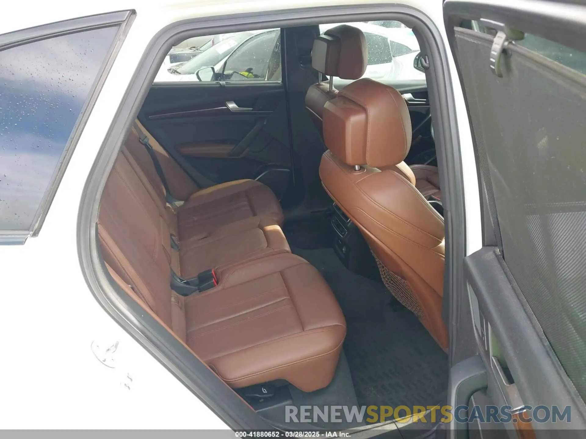 8 fotografías del automóvil dañado WA1BNAFY3K2113987 AUDI Q5 2019