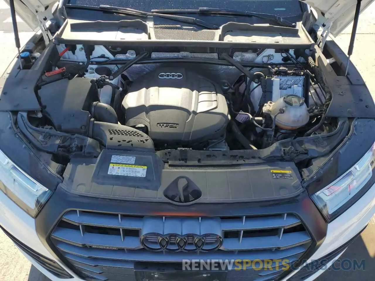 12 fotografías del automóvil dañado WA1BNAFY3K2127839 AUDI Q5 2019