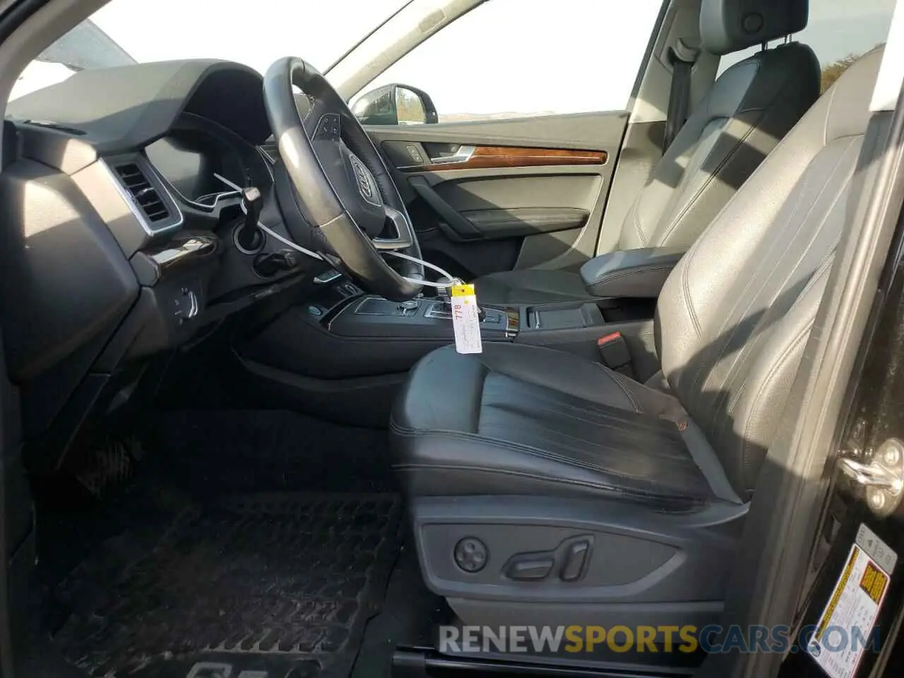 7 fotografías del automóvil dañado WA1BNAFY3K2128327 AUDI Q5 2019