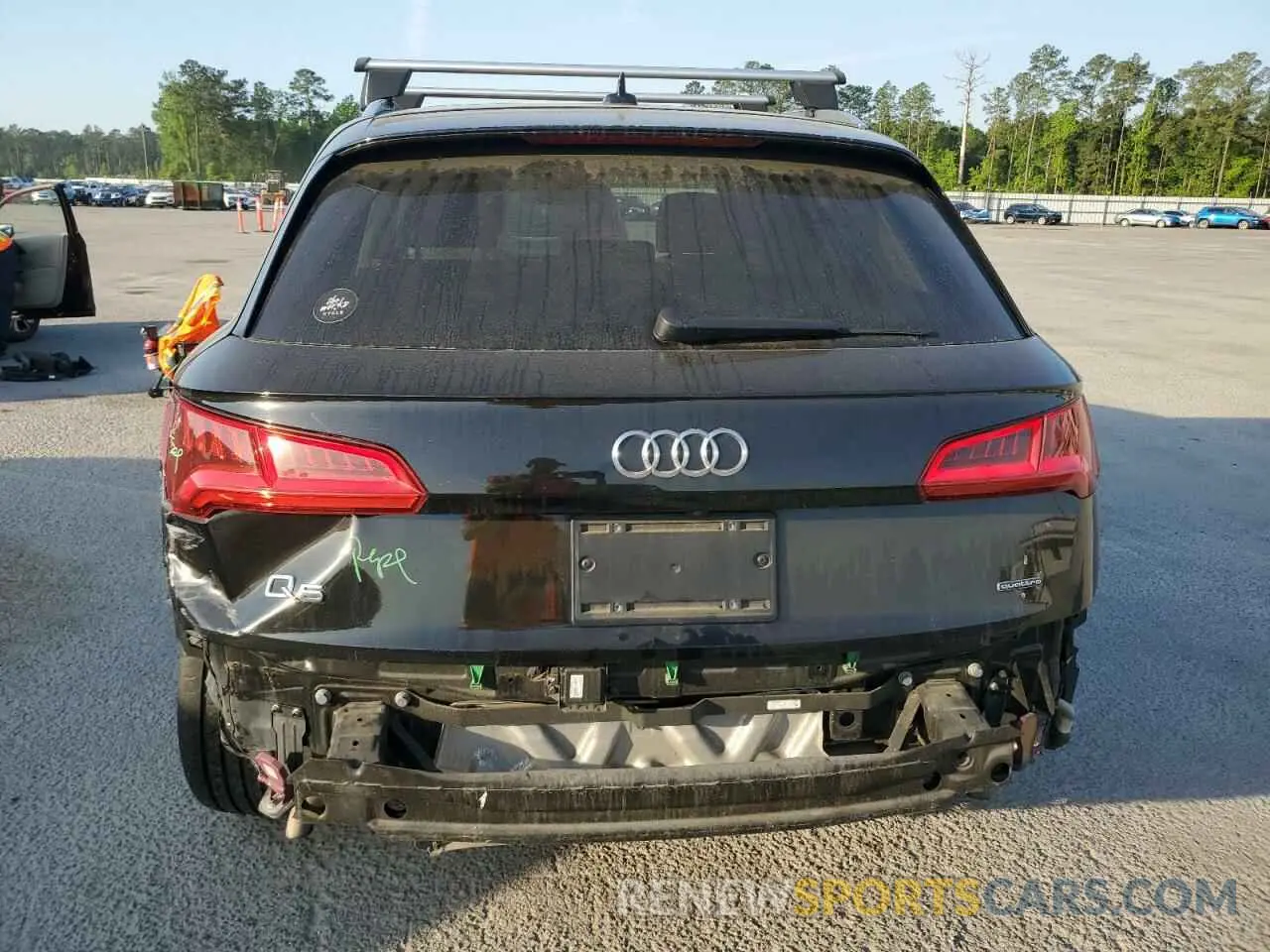 6 fotografías del automóvil dañado WA1BNAFY4K2025062 AUDI Q5 2019