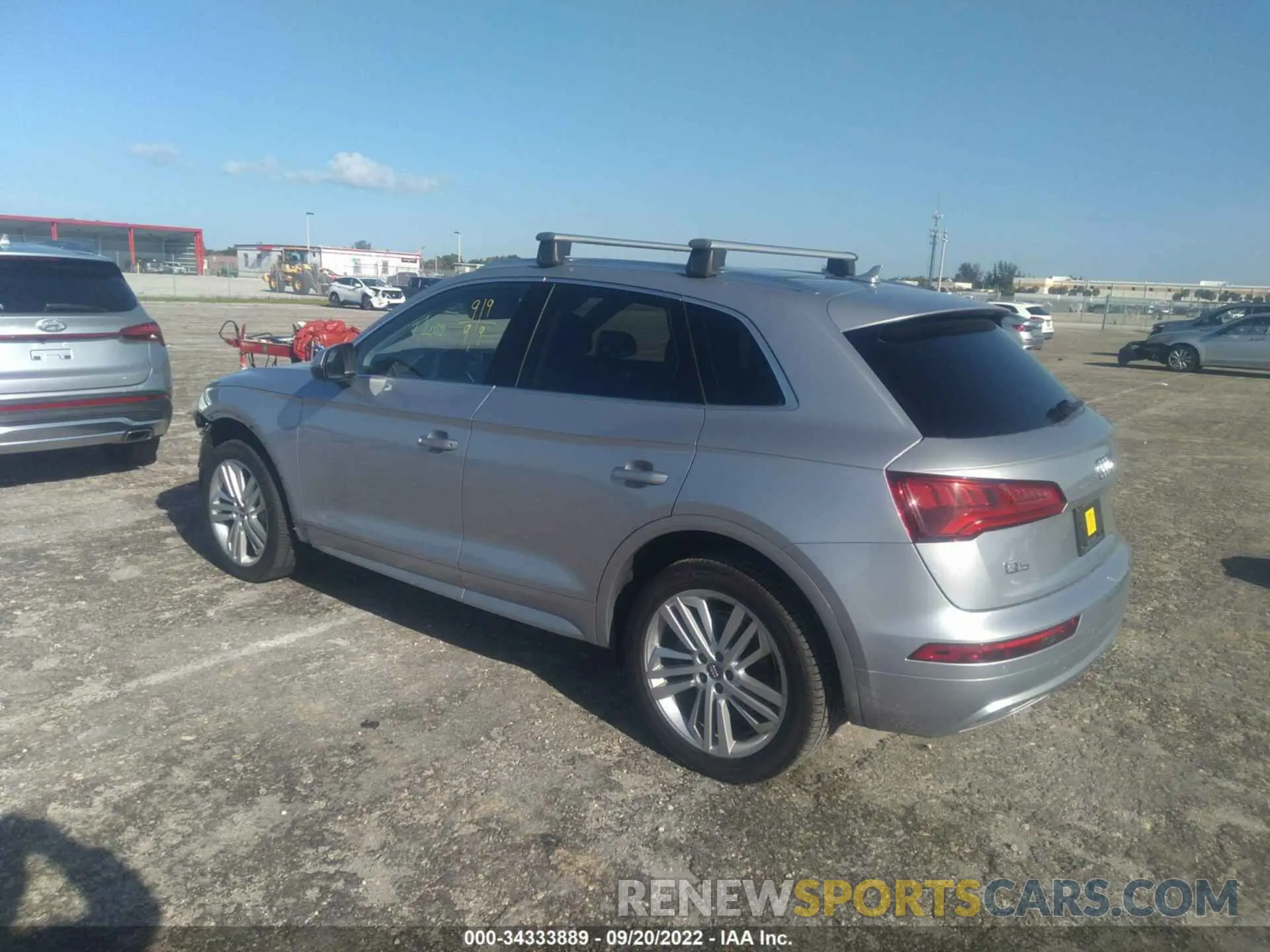 3 fotografías del automóvil dañado WA1BNAFY4K2100682 AUDI Q5 2019