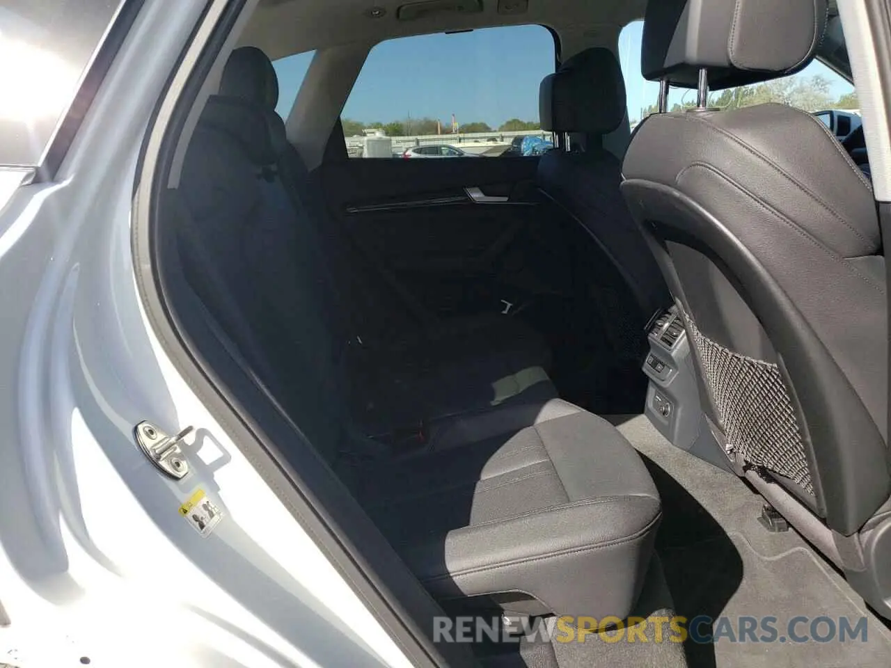 6 fotografías del automóvil dañado WA1BNAFY5K2047989 AUDI Q5 2019
