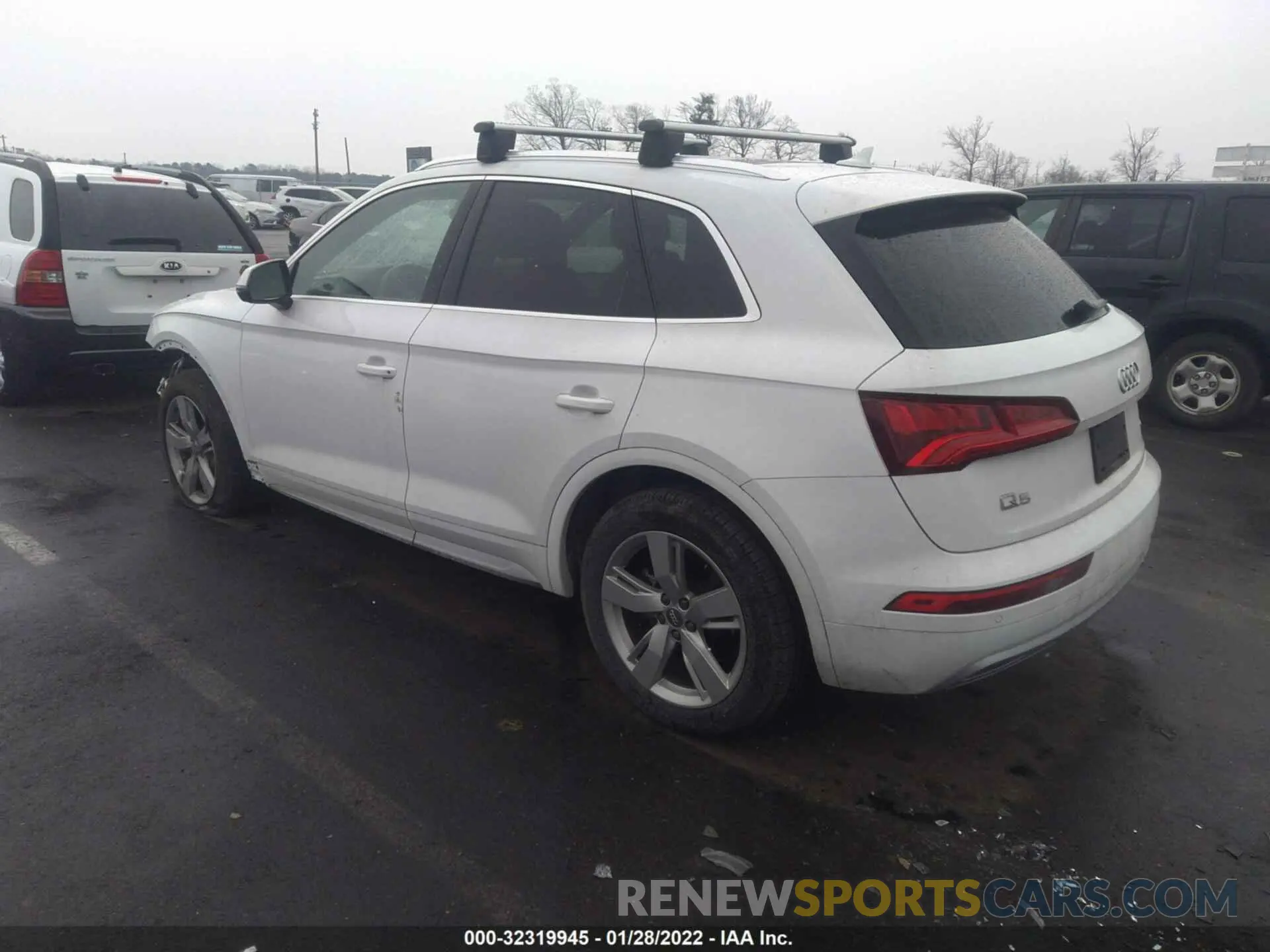 3 fotografías del automóvil dañado WA1BNAFY5K2073461 AUDI Q5 2019
