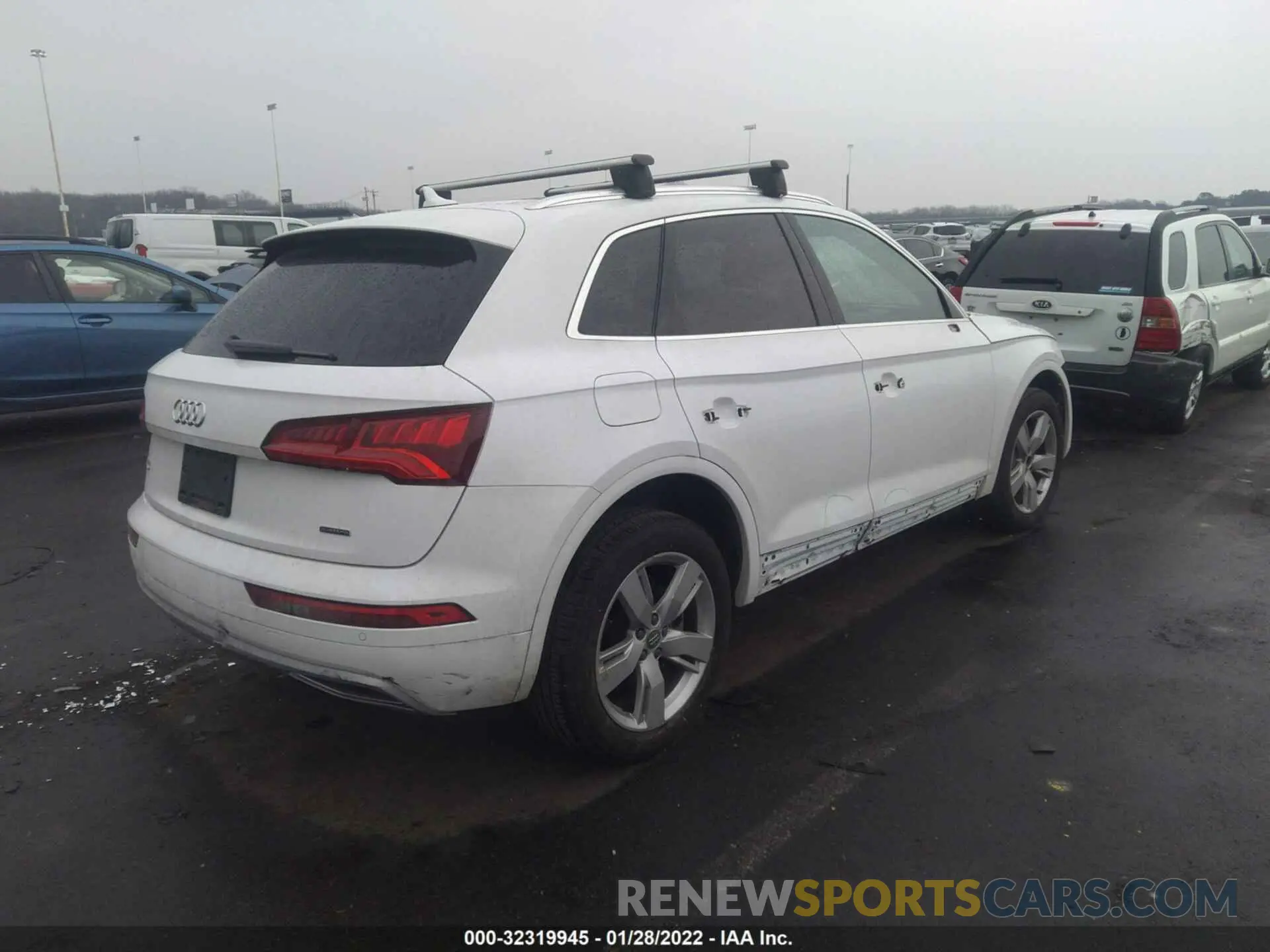 4 fotografías del automóvil dañado WA1BNAFY5K2073461 AUDI Q5 2019