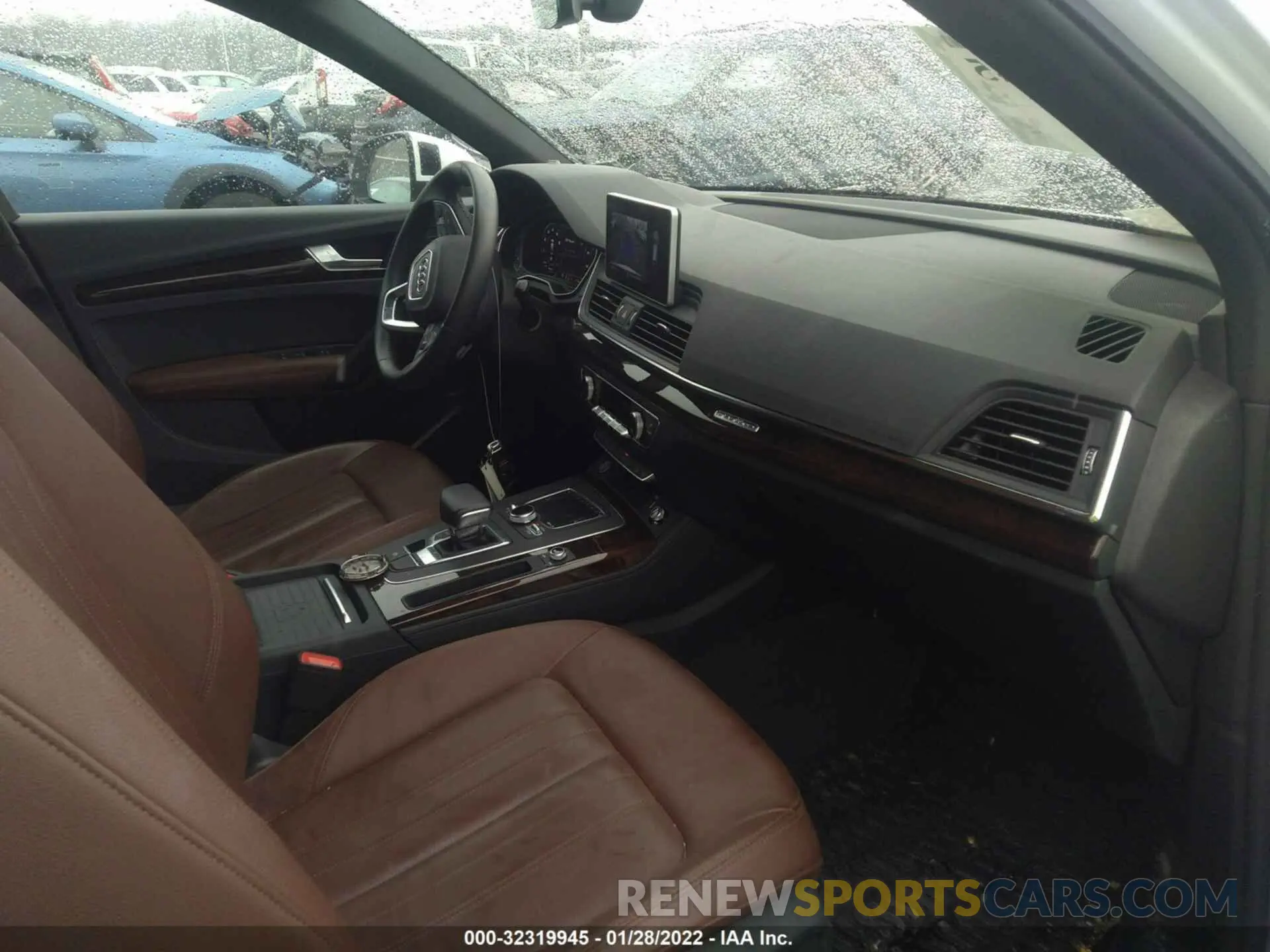 5 fotografías del automóvil dañado WA1BNAFY5K2073461 AUDI Q5 2019