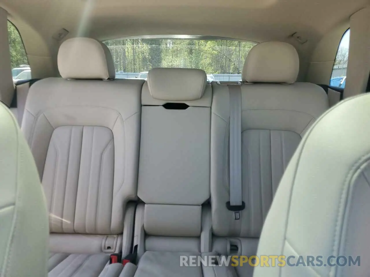 10 fotografías del automóvil dañado WA1BNAFY5K2085626 AUDI Q5 2019