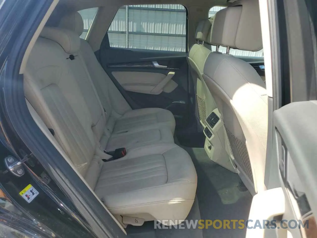 11 fotografías del automóvil dañado WA1BNAFY5K2085626 AUDI Q5 2019