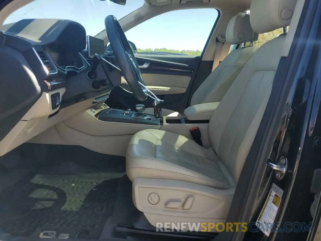 7 fotografías del automóvil dañado WA1BNAFY5K2085626 AUDI Q5 2019