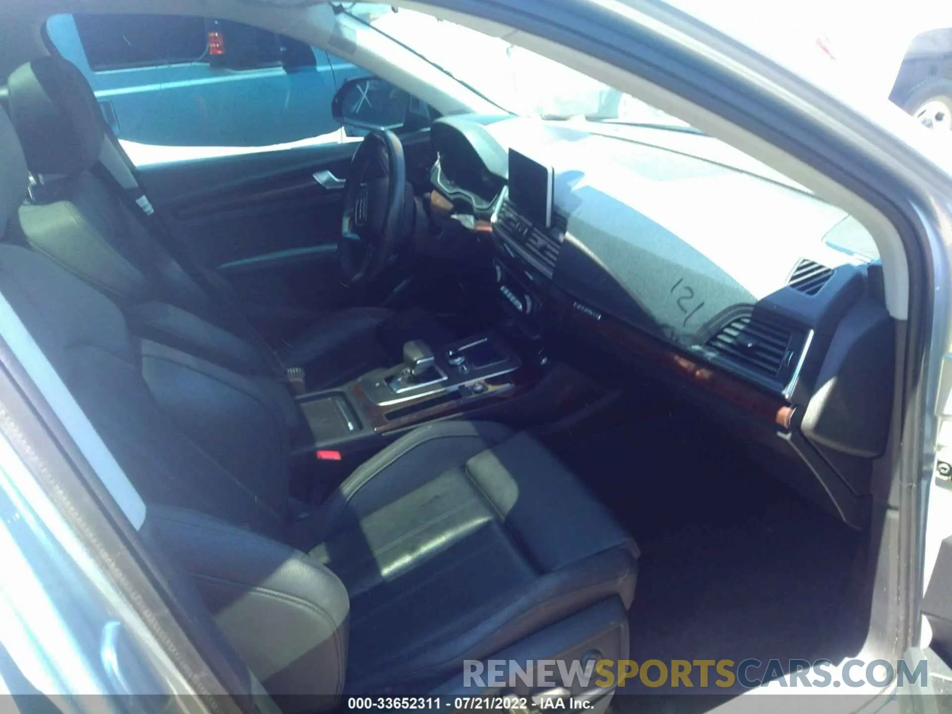 5 fotografías del automóvil dañado WA1BNAFY5K2122898 AUDI Q5 2019