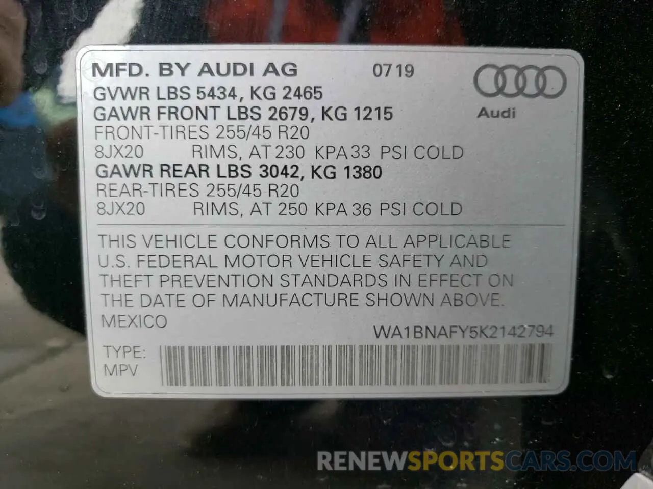 13 fotografías del automóvil dañado WA1BNAFY5K2142794 AUDI Q5 2019
