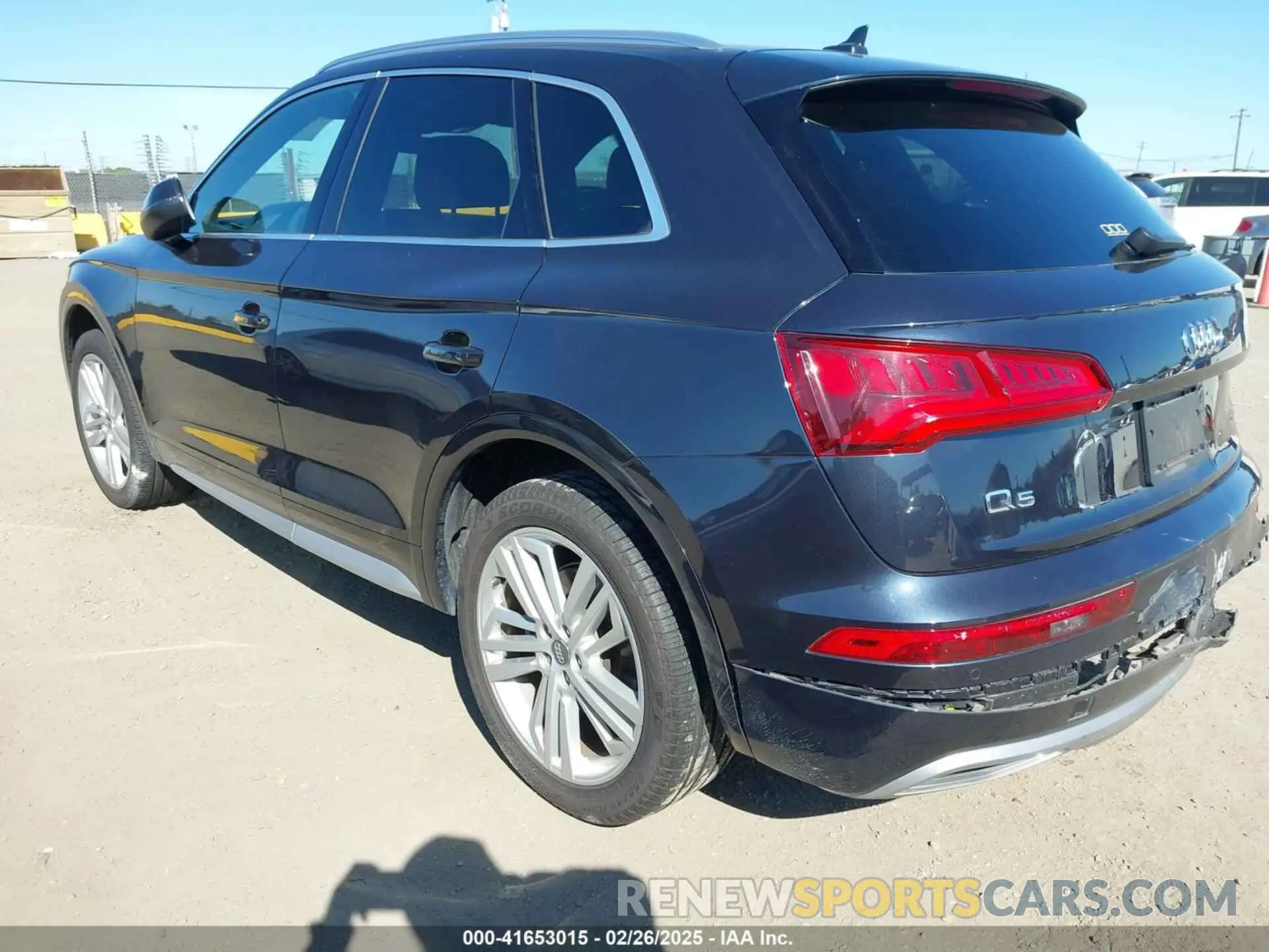 3 fotografías del automóvil dañado WA1BNAFY6K2031560 AUDI Q5 2019