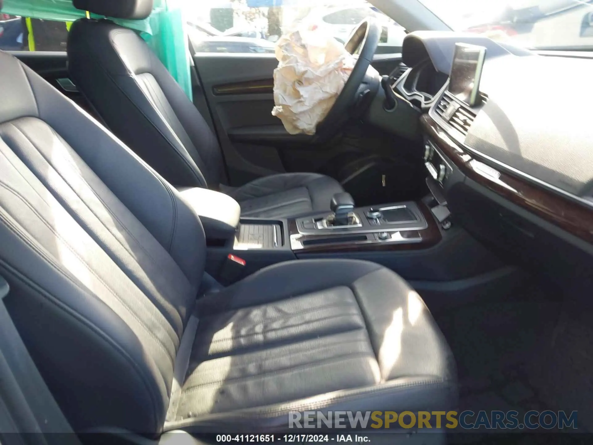 5 fotografías del automóvil dañado WA1BNAFY6K2038038 AUDI Q5 2019