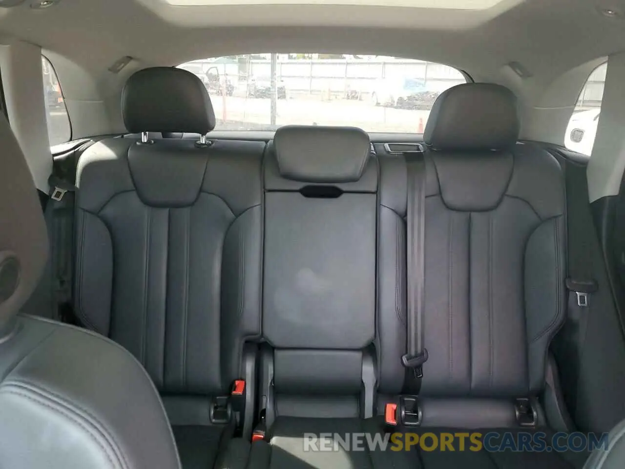 10 fotografías del automóvil dañado WA1BNAFY6K2111330 AUDI Q5 2019