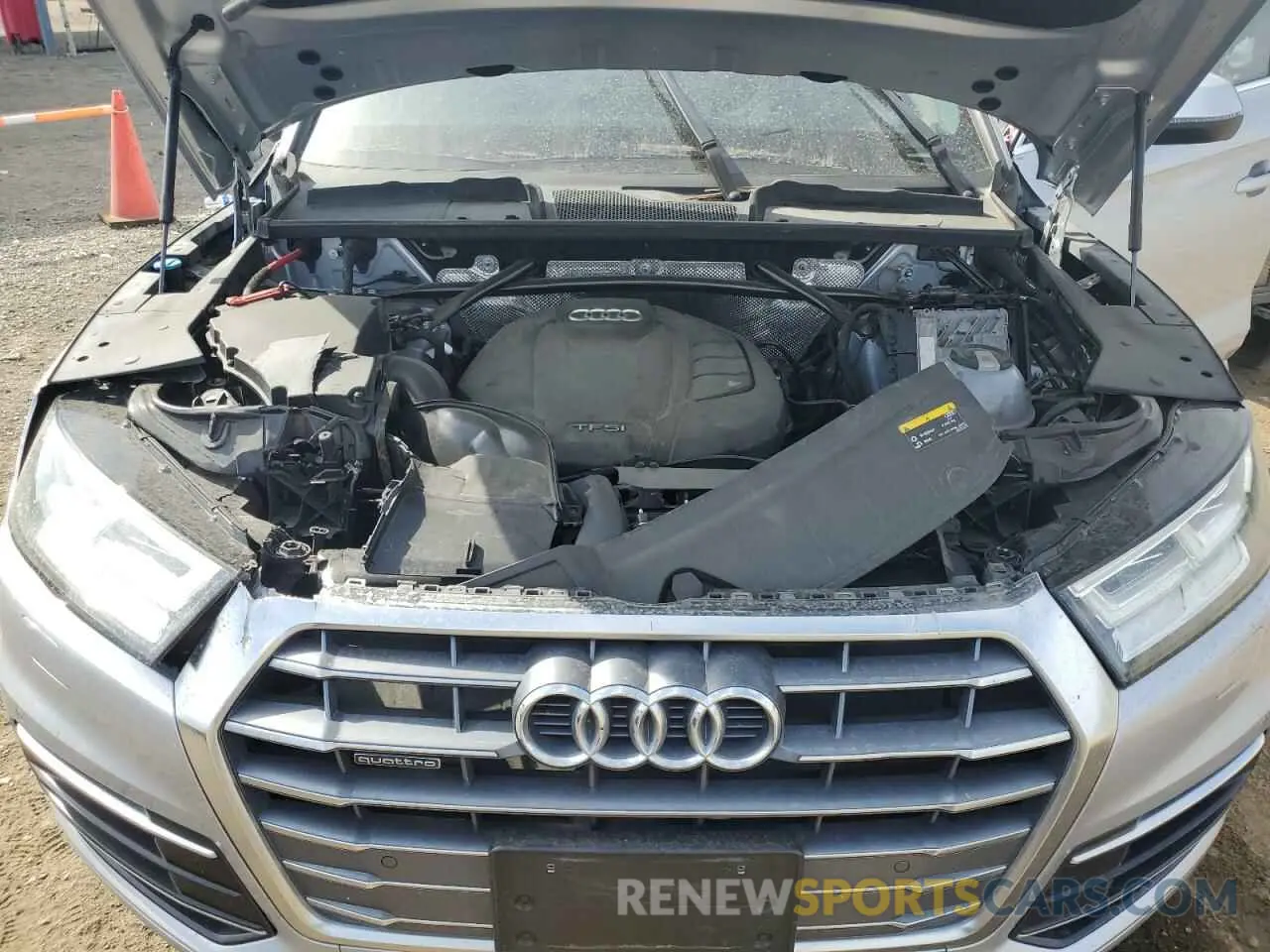 12 fotografías del automóvil dañado WA1BNAFY6K2111330 AUDI Q5 2019