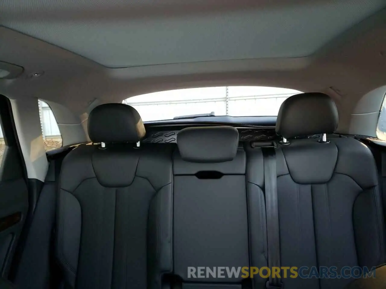 10 fotografías del automóvil dañado WA1BNAFY6K2139466 AUDI Q5 2019