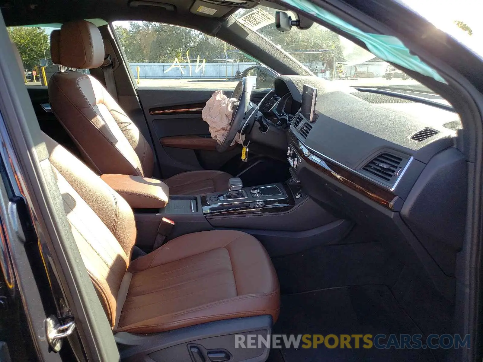 5 fotografías del automóvil dañado WA1BNAFY7K2030322 AUDI Q5 2019