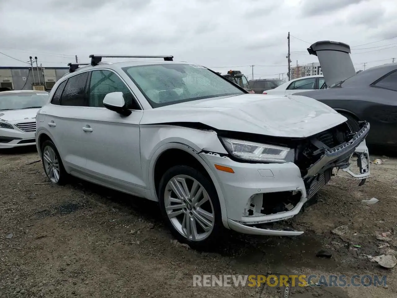 4 fotografías del automóvil dañado WA1BNAFY7K2040929 AUDI Q5 2019