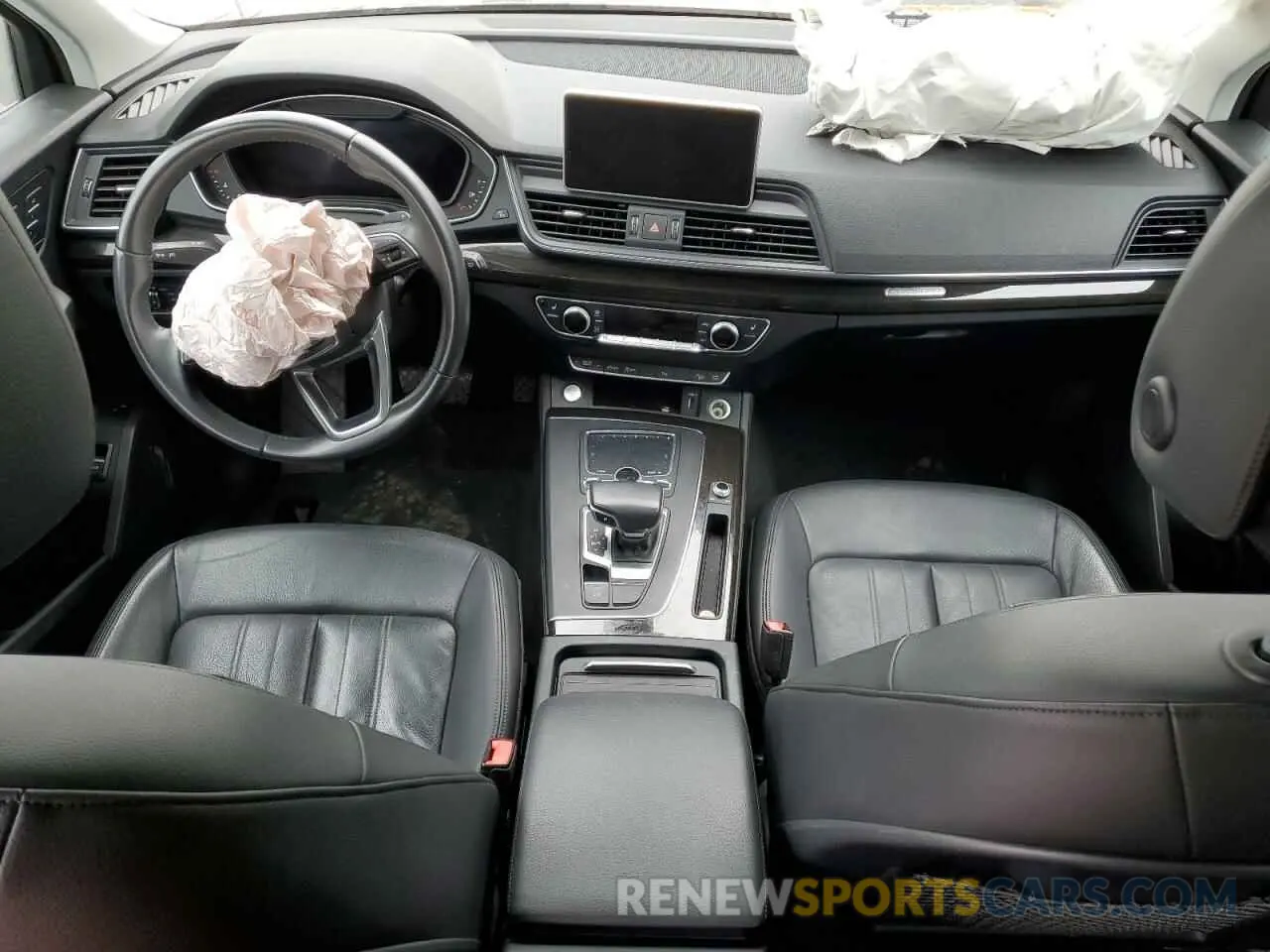 8 fotografías del automóvil dañado WA1BNAFY7K2040929 AUDI Q5 2019