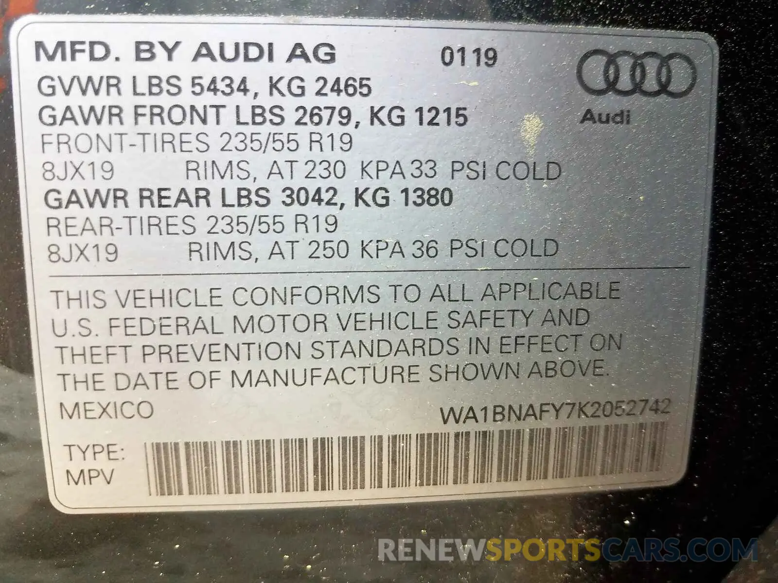 10 fotografías del automóvil dañado WA1BNAFY7K2052742 AUDI Q5 2019
