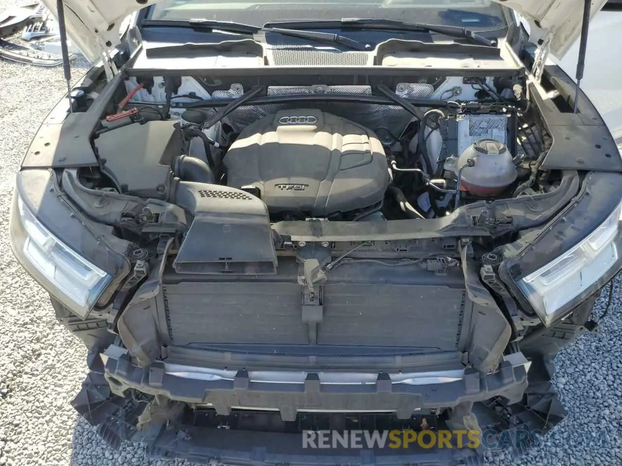 12 fotografías del automóvil dañado WA1BNAFY7K2053180 AUDI Q5 2019