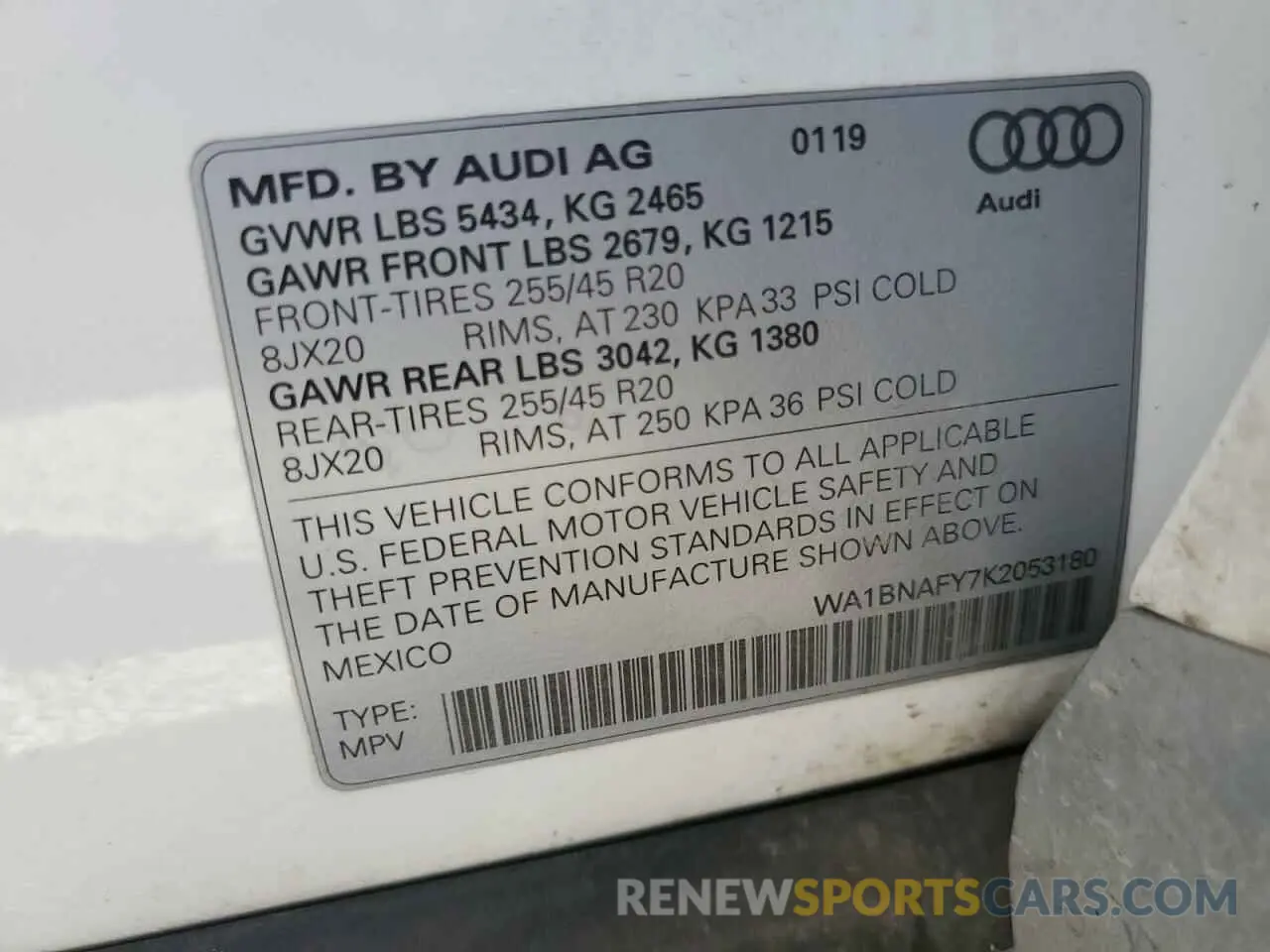 14 fotografías del automóvil dañado WA1BNAFY7K2053180 AUDI Q5 2019