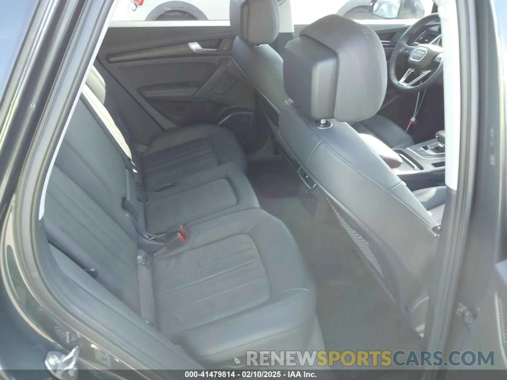 8 fotografías del automóvil dañado WA1BNAFY7K2067970 AUDI Q5 2019