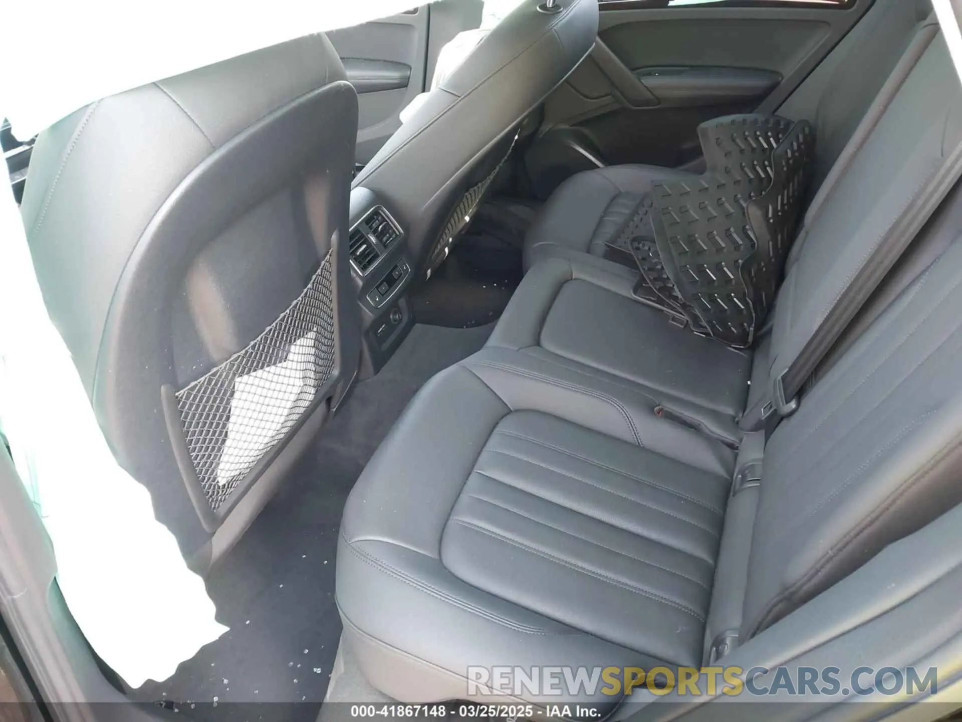8 fotografías del automóvil dañado WA1BNAFY7K2133935 AUDI Q5 2019