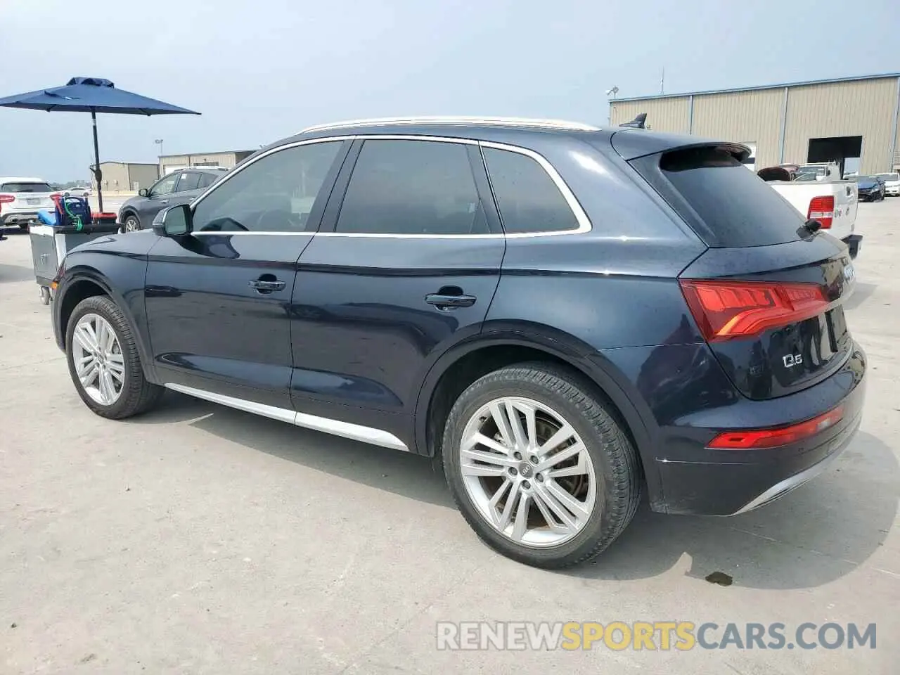 2 fotografías del automóvil dañado WA1BNAFY8K2036873 AUDI Q5 2019