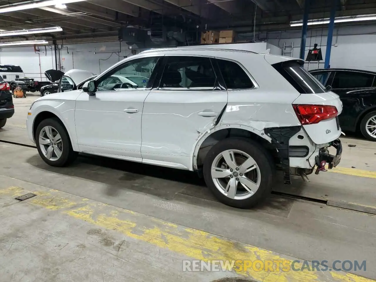 2 fotografías del automóvil dañado WA1BNAFY8K2045167 AUDI Q5 2019