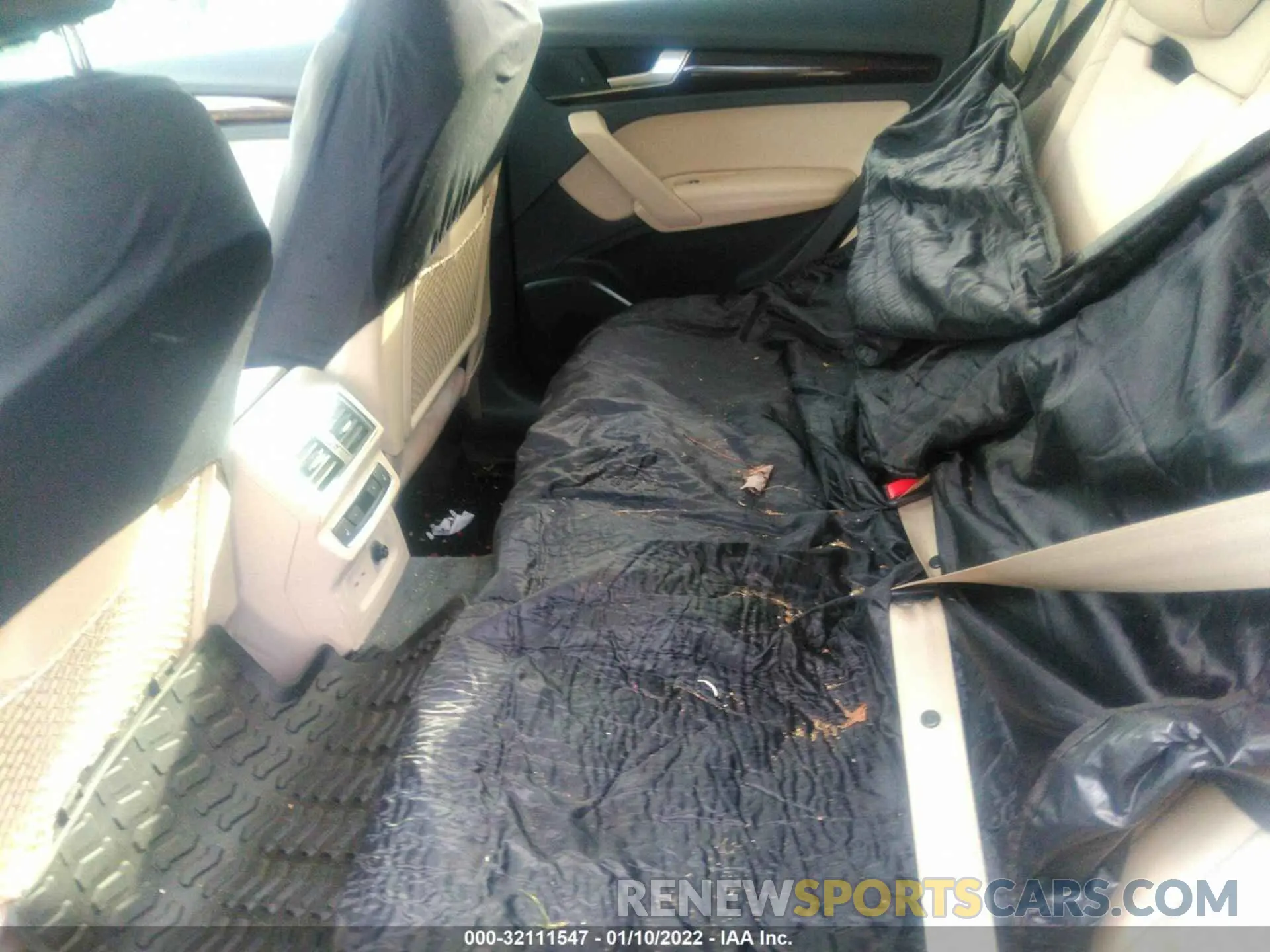 8 fotografías del automóvil dañado WA1BNAFY9K2039359 AUDI Q5 2019
