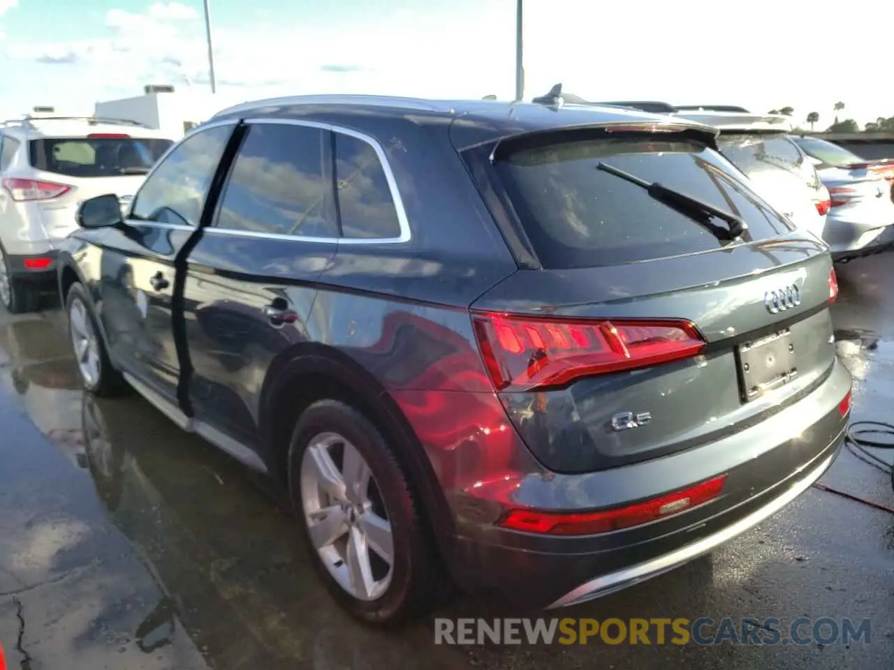 3 fotografías del automóvil dañado WA1BNAFY9K2063368 AUDI Q5 2019