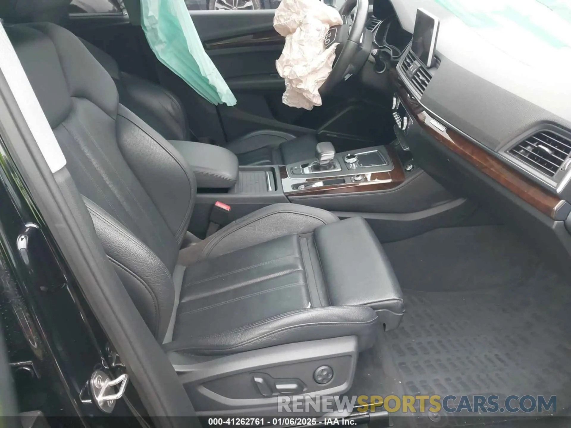 5 fotografías del automóvil dañado WA1BNAFY9K2144323 AUDI Q5 2019