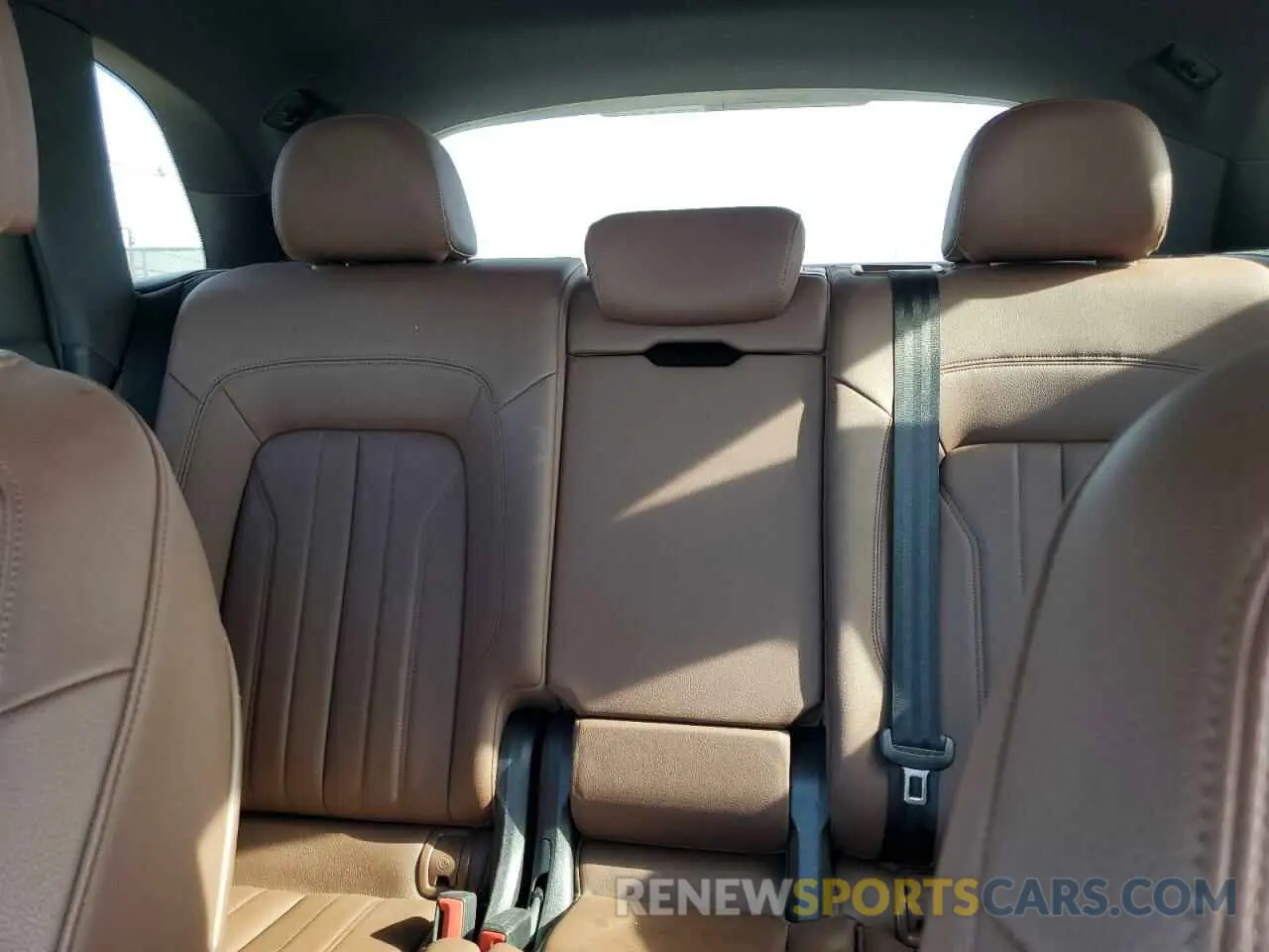 10 fotografías del automóvil dañado WA1BNAFYXK2045297 AUDI Q5 2019