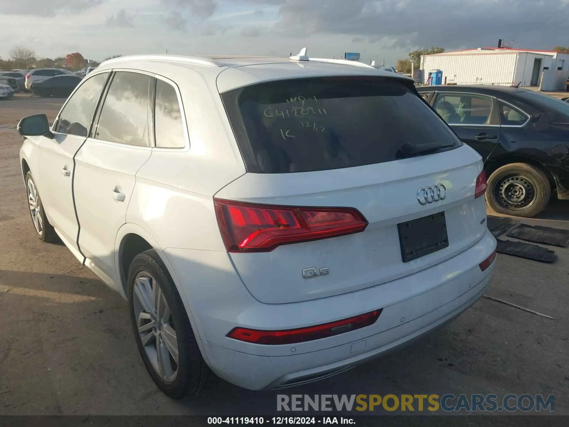 3 fotografías del automóvil dañado WA1BNAFYXK2088361 AUDI Q5 2019